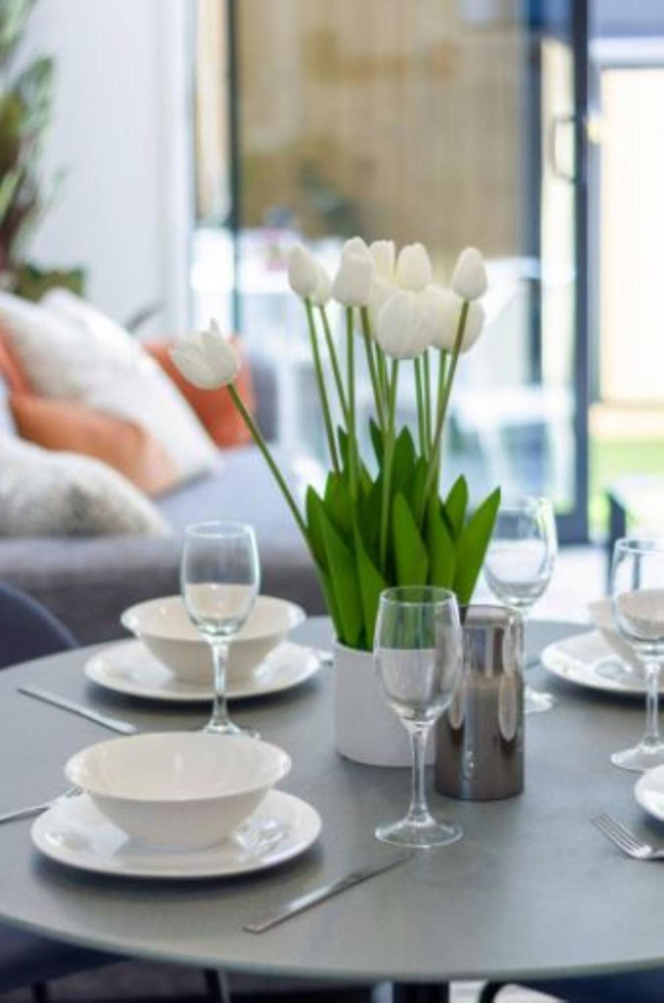 Central City Awaits 2 Bed 2 Bath With Carpark Christchurch Exterior photo